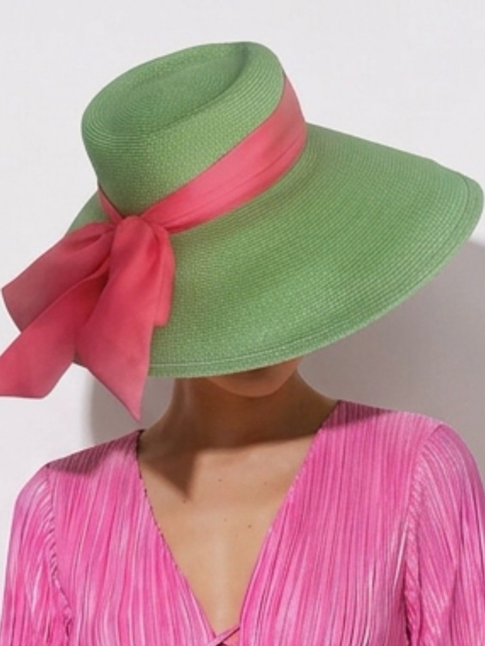 35C-Juicy Couture Green Wide-Brim Sun Hat with Pink Bow